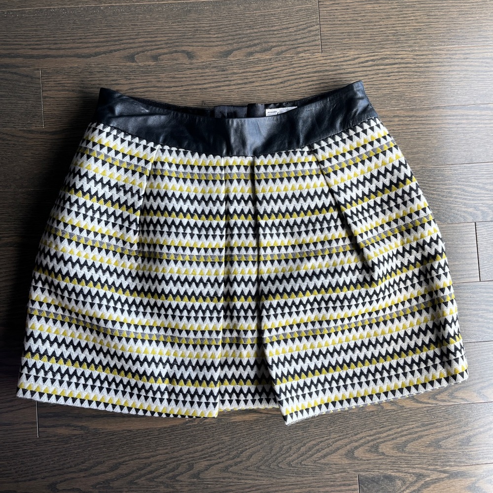 Milly Black and Yellow Chevron Mini Skirt with lamb leather trim